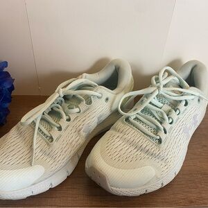 Under Armour Light Green Athletic Shoes